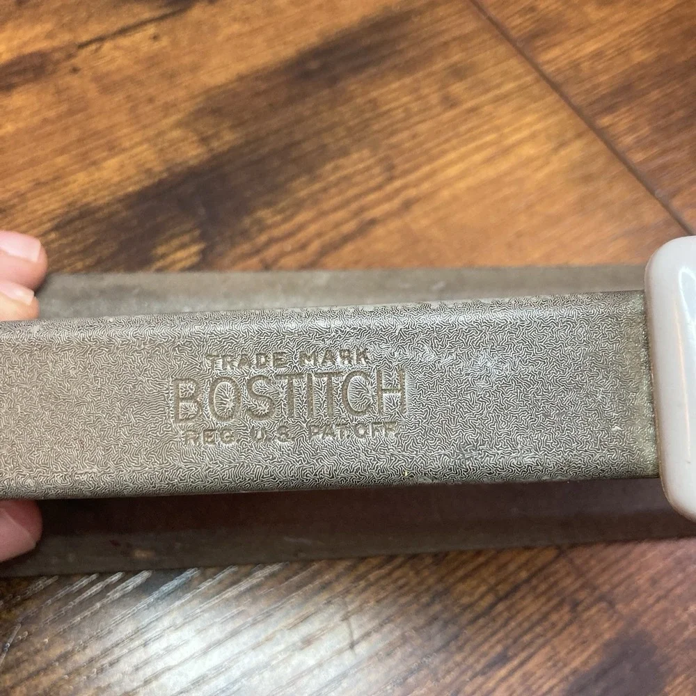 VTG Bostich Stapler Heavy Duty‎ Model B5B Industrial Green Front Load USA WORKS